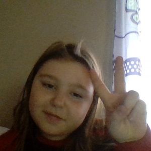 Meet your Posher, Chlo xo